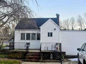 2 Ivy Road, Mastic Beach NY 11951