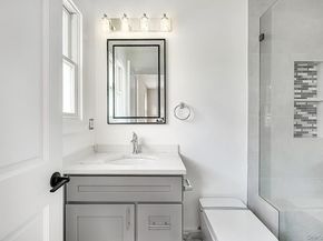 1 Lynnwood Court, Hampton Bays NY 11946