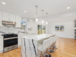 1 Lynnwood Court, Hampton Bays NY 11946