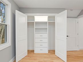 1 Lynnwood Court, Hampton Bays NY 11946