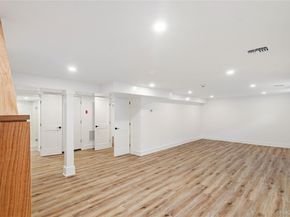 1 Lynnwood Court, Hampton Bays NY 11946