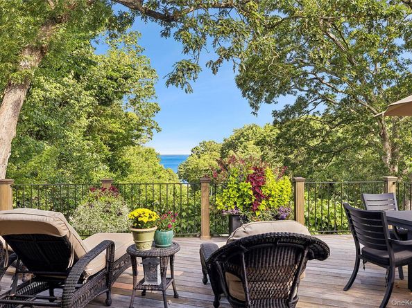 19 Ridge Lane, Miller Place NY 11764