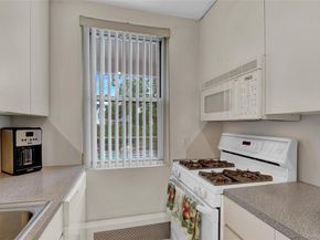 20 Daley Place 104, Lynbrook NY 11563