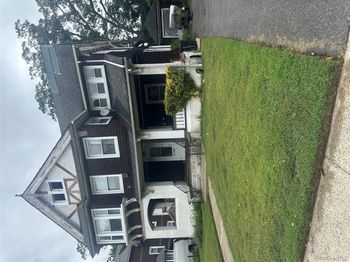 1046 Dickens Street