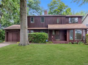 87 Hillturn Lane, Roslyn Heights NY 11577