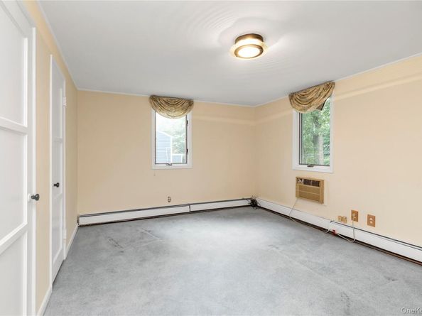 87 Hillturn Lane, Roslyn Heights NY 11577