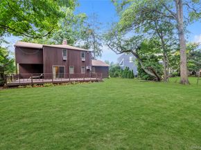 87 Hillturn Lane, Roslyn Heights NY 11577