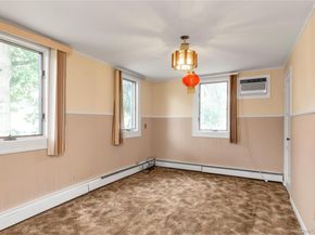87 Hillturn Lane, Roslyn Heights NY 11577