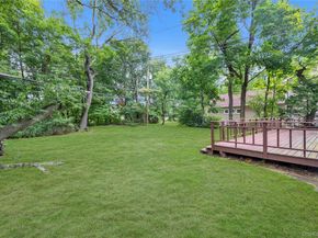 87 Hillturn Lane, Roslyn Heights NY 11577