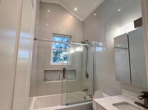 566 Locust Avenue, Oakdale NY 11769