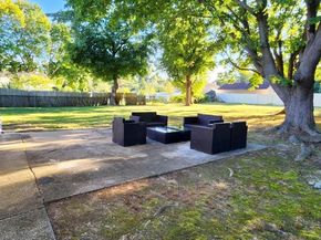 566 Locust Avenue, Oakdale NY 11769