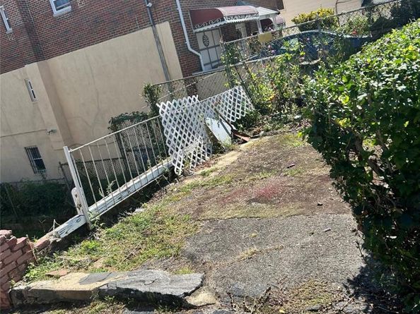 2716 Gunther Avenue, Bronx NY 10469