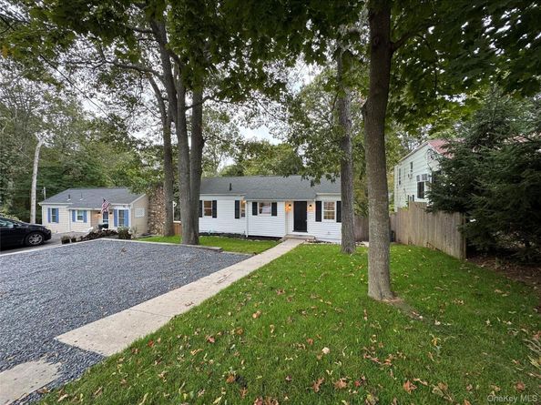 56 Poseidon Road, Rocky Point NY 11778