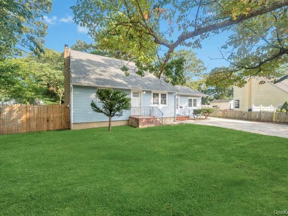 815 Udall Road, West Islip NY 11795
