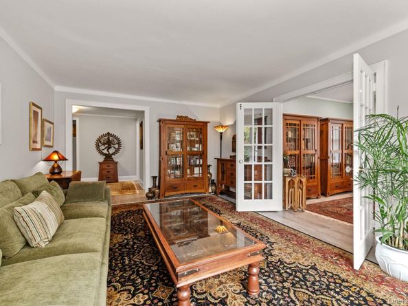 34-41 85th Street 1X, Jackson Heights NY 11372