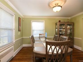 700 W Carl Avenue, Baldwin NY 11510