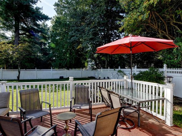 700 W Carl Avenue, Baldwin NY 11510