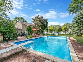3 Bowen Place, Stony Brook NY 11790