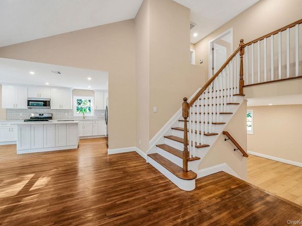 12 Andover Place, Huntington NY 11743