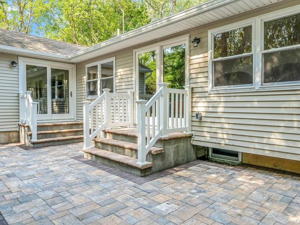 12 Andover Place, Huntington NY 11743