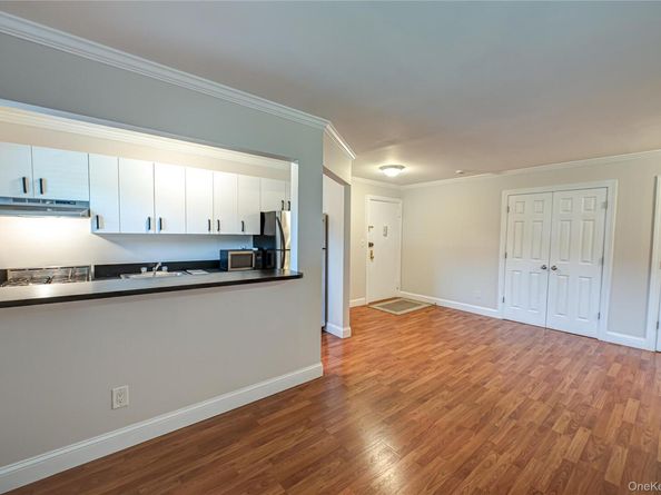 742 Deer Park Avenue 8A, North Babylon NY 11703