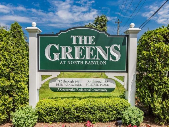 742 Deer Park Avenue 8A, North Babylon NY 11703