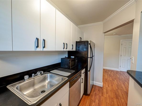 742 Deer Park Avenue 8A, North Babylon NY 11703