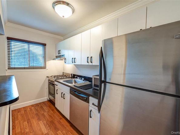 742 Deer Park Avenue 8A, North Babylon NY 11703