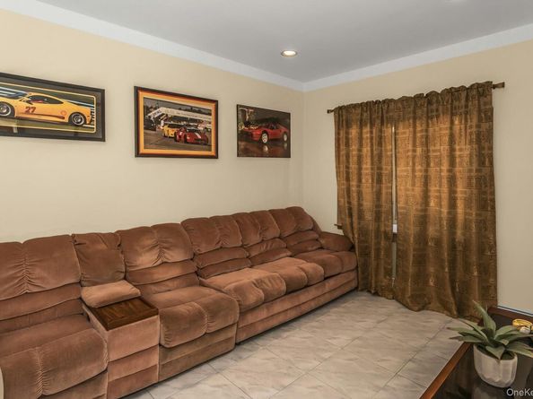 1436 7th Street, West Babylon NY 11704