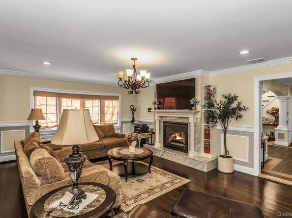 1436 7th Street, West Babylon NY 11704