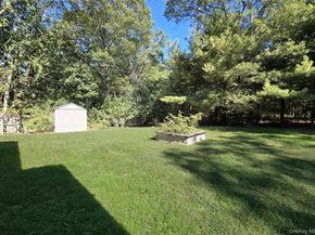 15 Garden Lane, Yaphank NY 11980