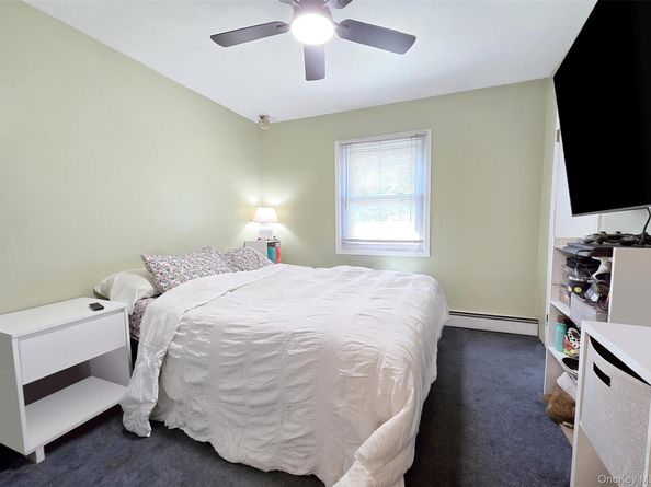 15 Garden Lane, Yaphank NY 11980