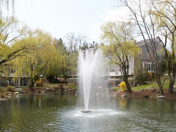 500 Pondside Drive 2H, White Plains NY 10607