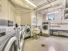 60-11 Broadway 3C, Woodside NY 11377