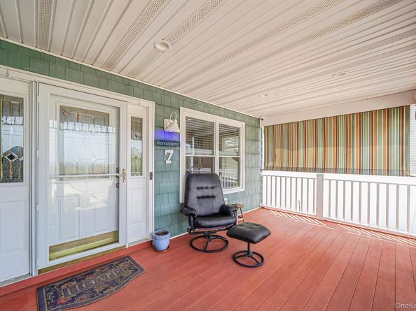 7 Grandview Drive, Shirley NY 11967