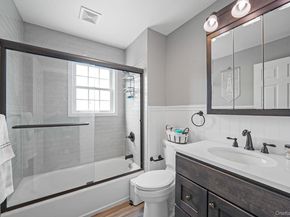7 Grandview Drive, Shirley NY 11967