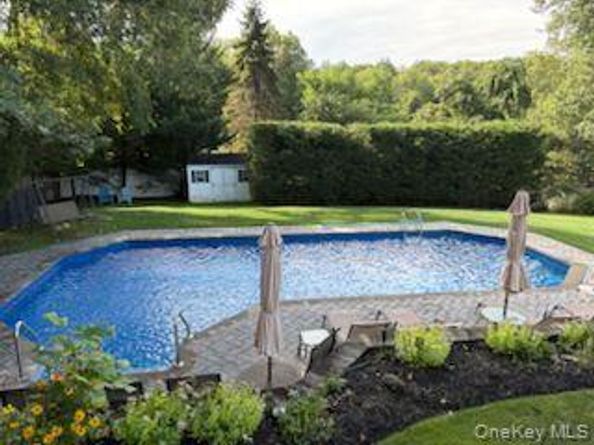 62 Wichard Boulevard, Commack NY 11725
