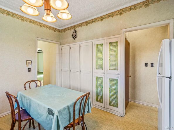 184-51 Hovenden Road, Jamaica Estates NY 11432
