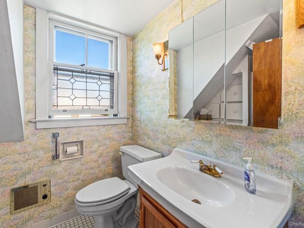 184-51 Hovenden Road, Jamaica Estates NY 11432