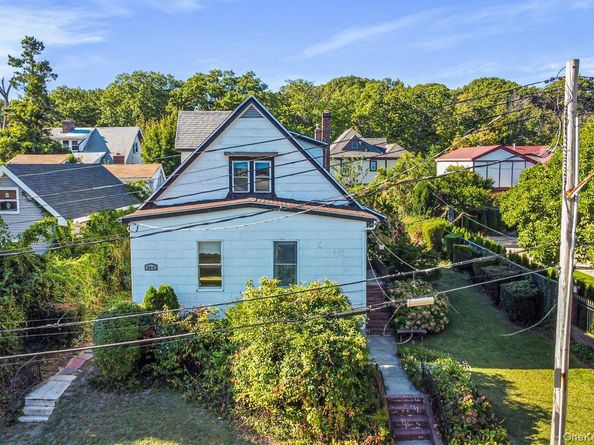 184-51 Hovenden Road, Jamaica Estates NY 11432
