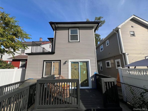 136-18 221st Street, Laurelton NY 11413