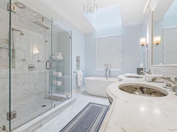 26 Club Court, Pleasantville NY 10570