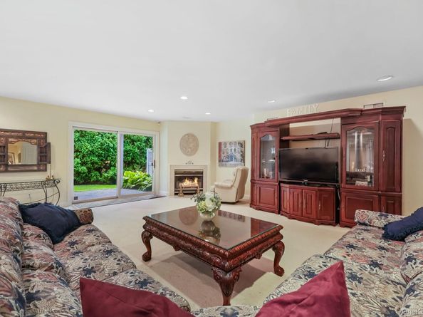26 Club Court, Pleasantville NY 10570