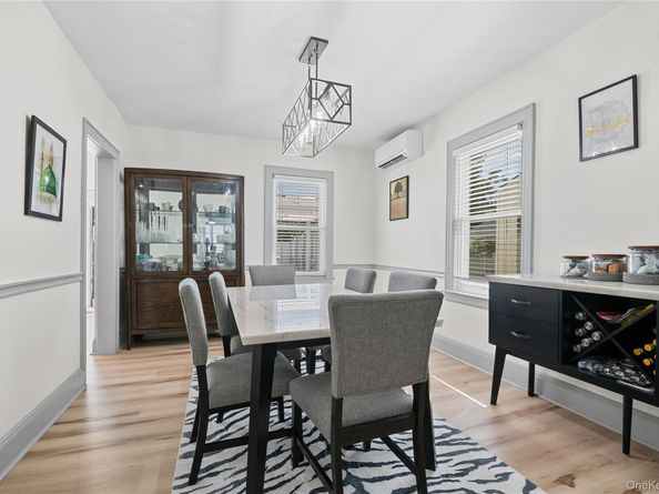 408 Wellington Road, Mineola NY 11501