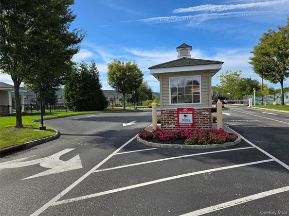 115 Weatherby Lane, Central Islip NY 11722
