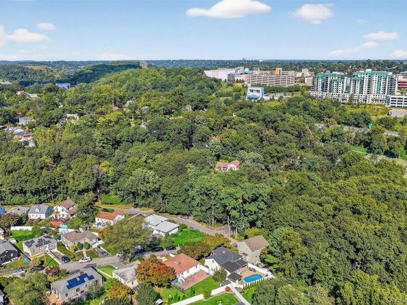 149 Curtis Lane, Yonkers NY 10710