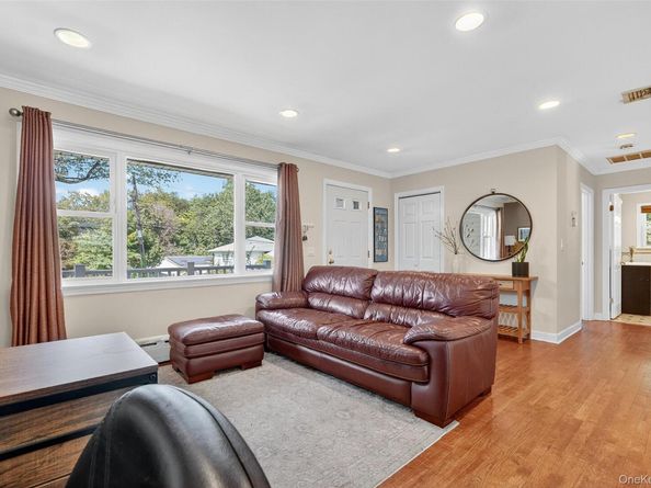 149 Curtis Lane, Yonkers NY 10710
