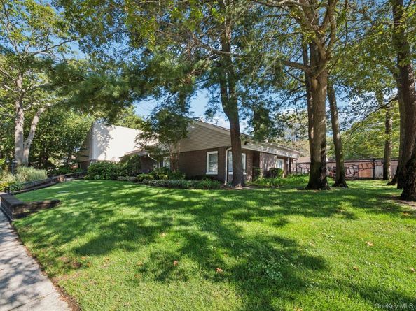 203 Springmeadow Drive B, Holbrook NY 11741