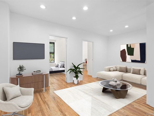 246 E 51st Street 7, New York (Manhattan) NY 10022