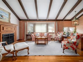 35 Yorkshire Road, Rockville Centre NY 11570